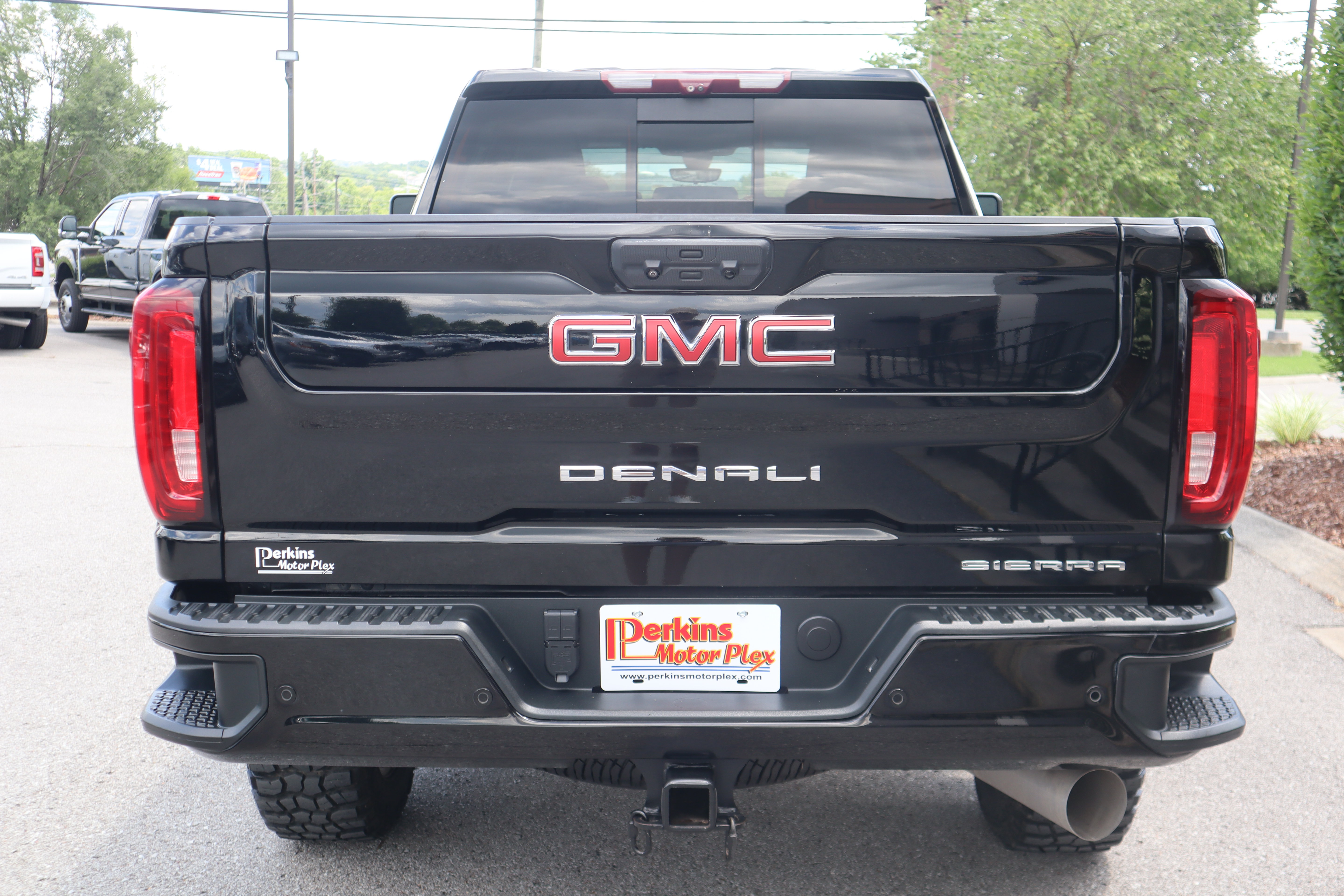 Used 2021 GMC Sierra 2500 Denali w/ Denali Ultimate Package AWD/4WD image 8