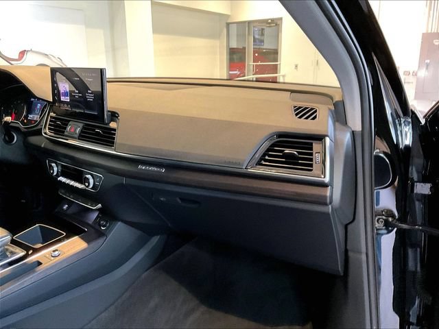 Used 2023 Audi Q5 Premium w/ Convenience Package AWD/4WD image 23