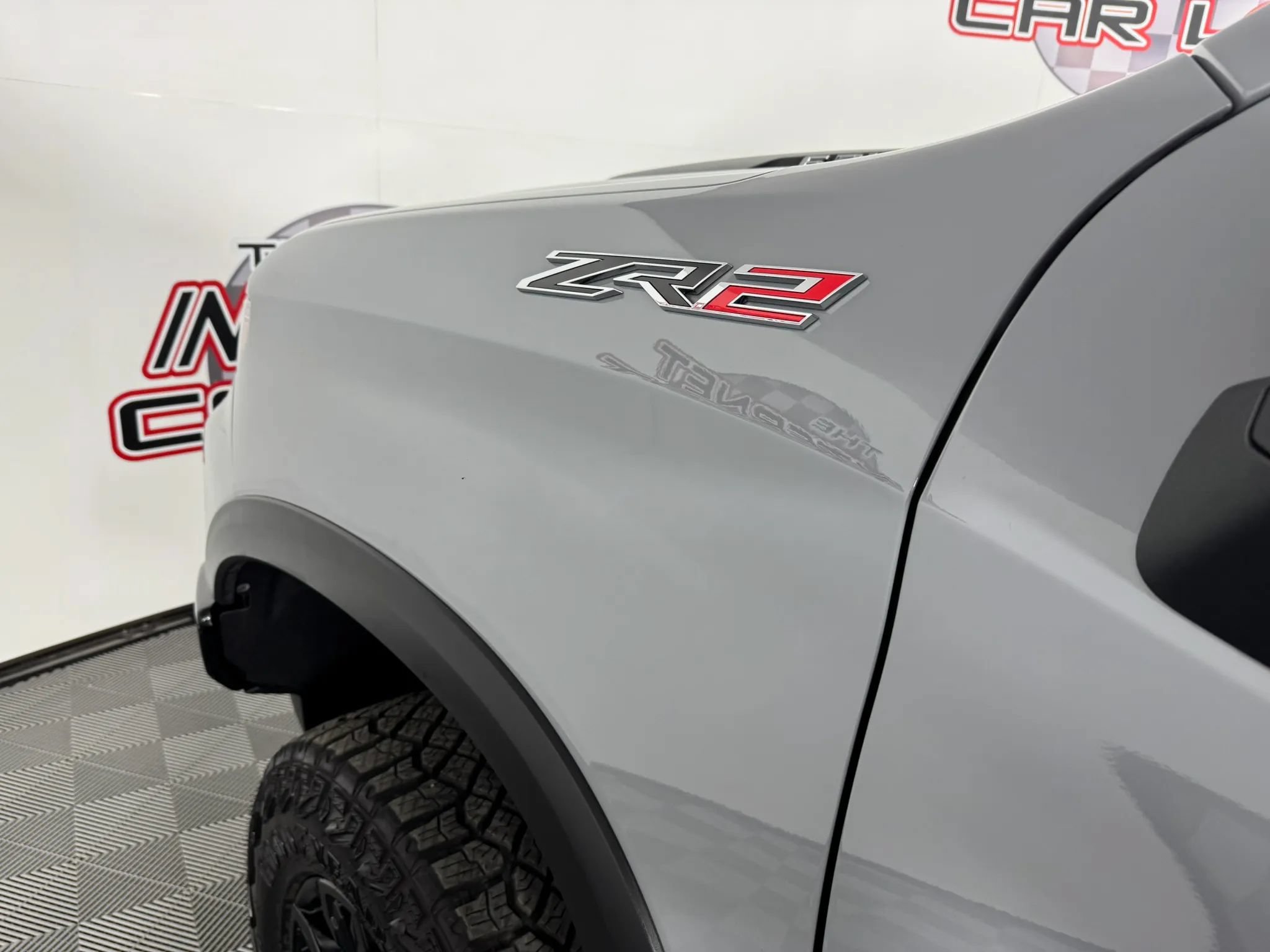 Used 2025 Chevrolet Silverado 1500 ZR2 w/ Technology Package AWD/4WD image 25