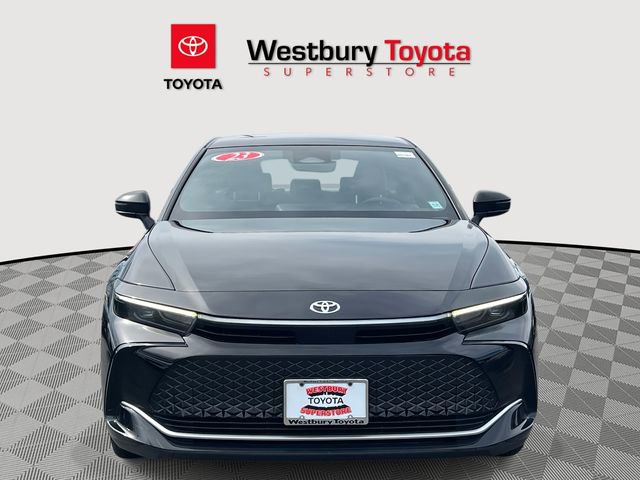Certified 2023 Toyota Crown AWD/4WD image 3