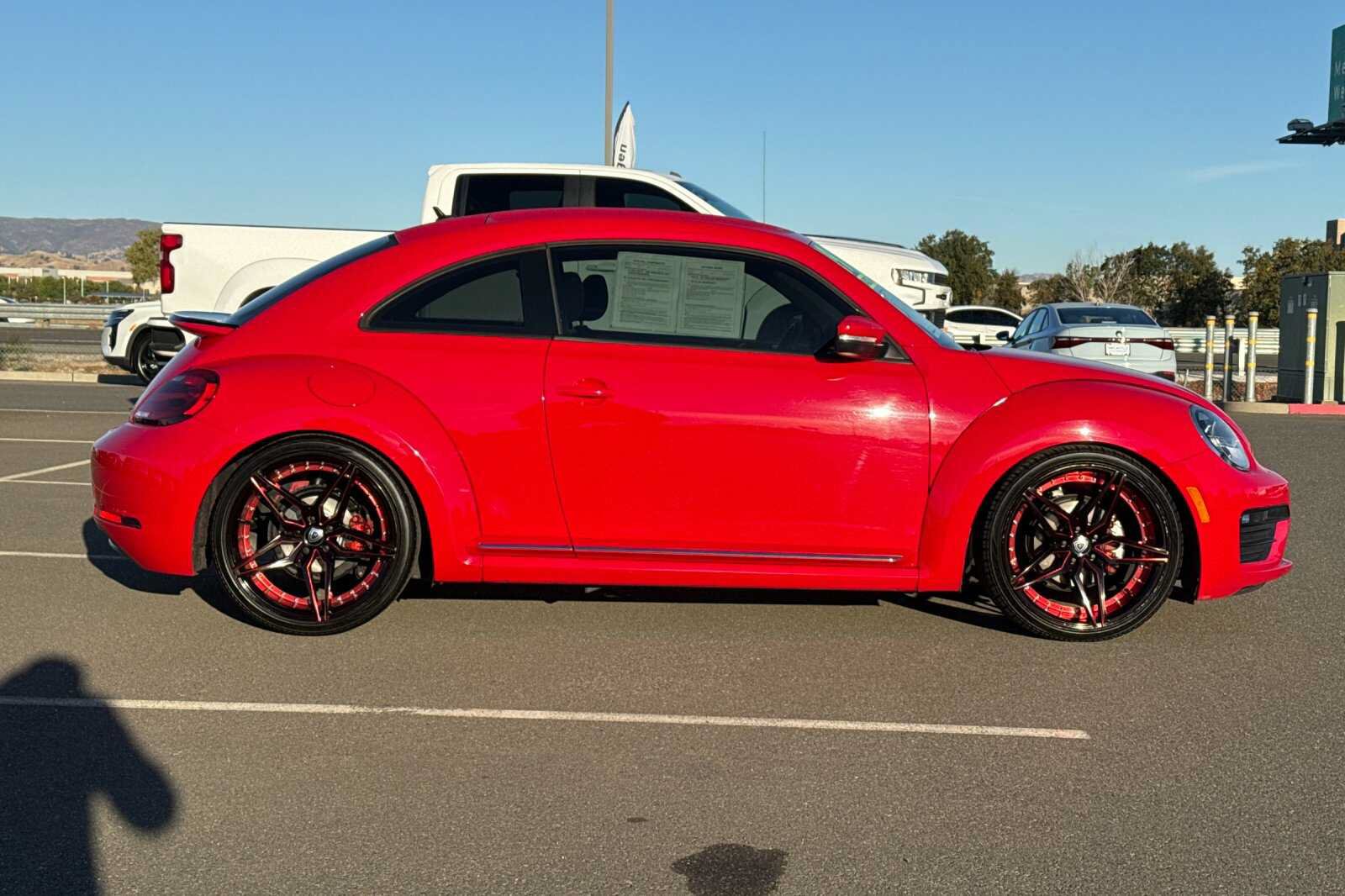 Used 2019 Volkswagen Beetle 2.0T S FWD image 3