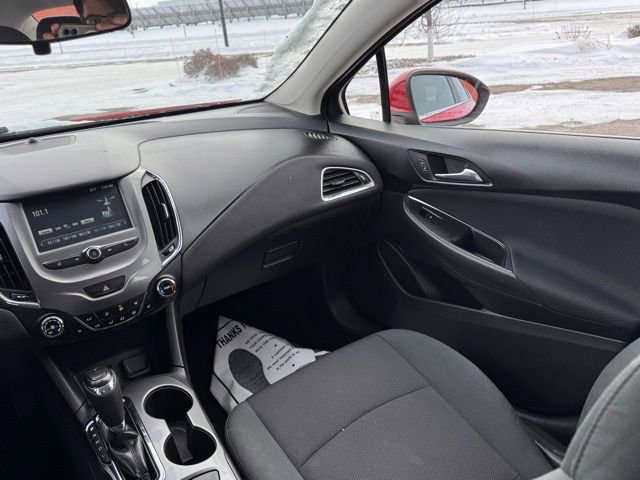 Used 2016 Chevrolet Cruze LT w/ Convenience Package image 15