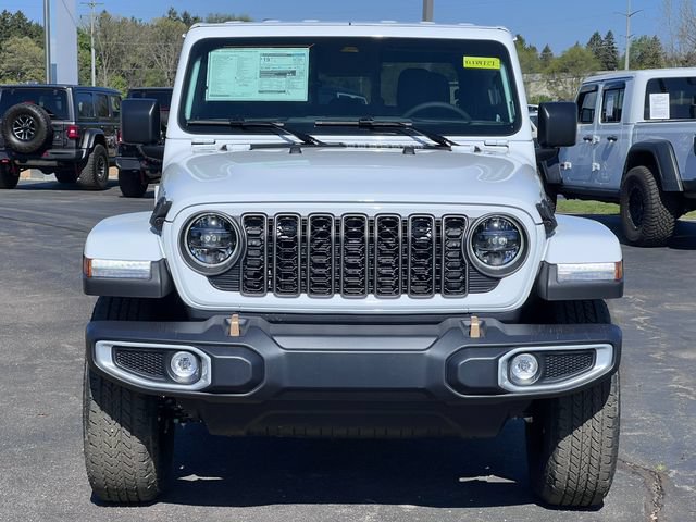 New 2026 Jeep Gladiator Sport AWD/4WD image 35