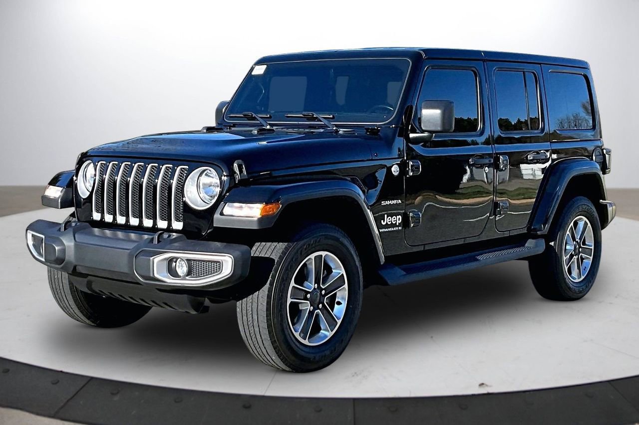 Certified 2023 Jeep Wrangler Sahara w/ Cold Weather Group image 4