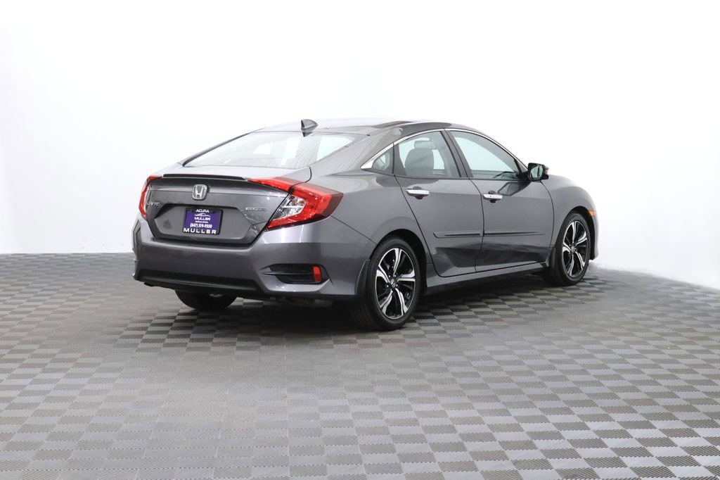 Used 2017 Honda Civic Touring image 9