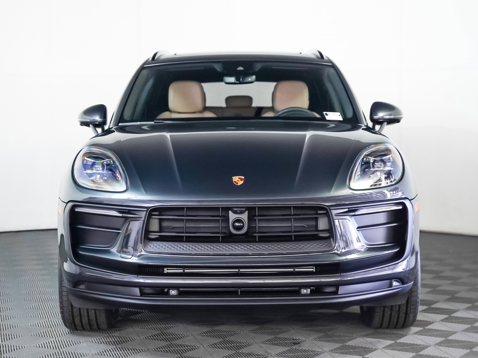 New 2026 Porsche Macan image 7