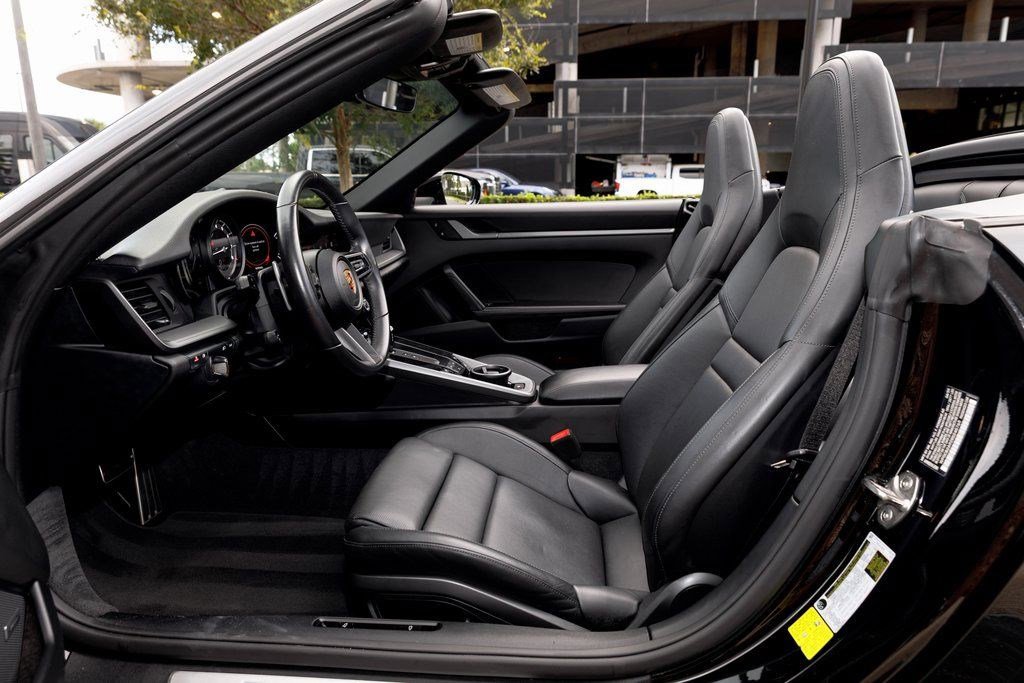 Used 2024 Porsche 911 Carrera S image 24