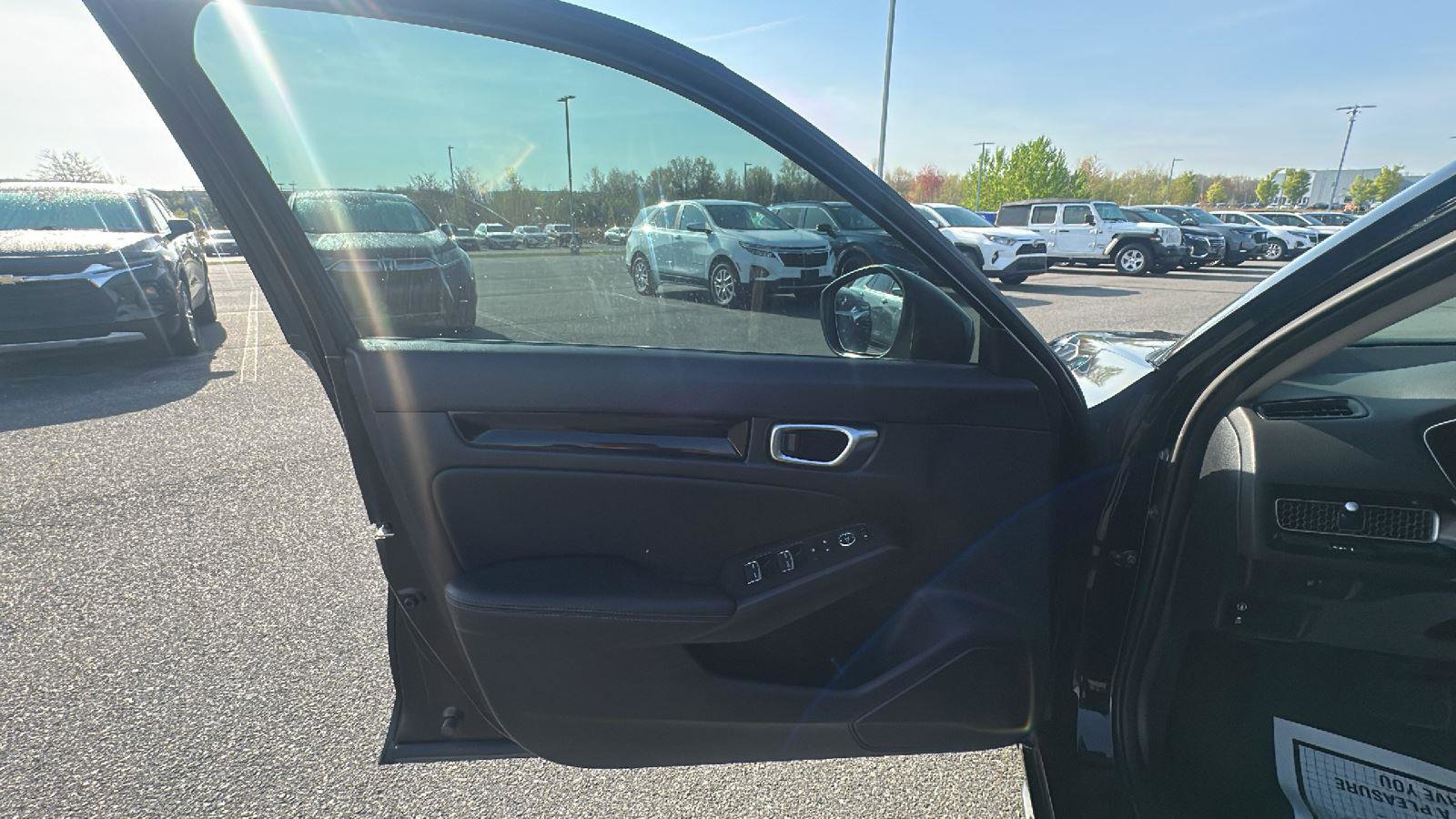 Used 2022 Honda Civic EX-L image 24