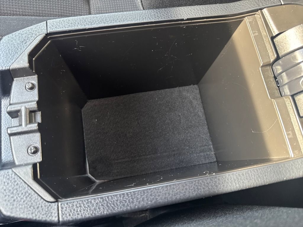 Used 2018 Toyota RAV4 XLE image 30