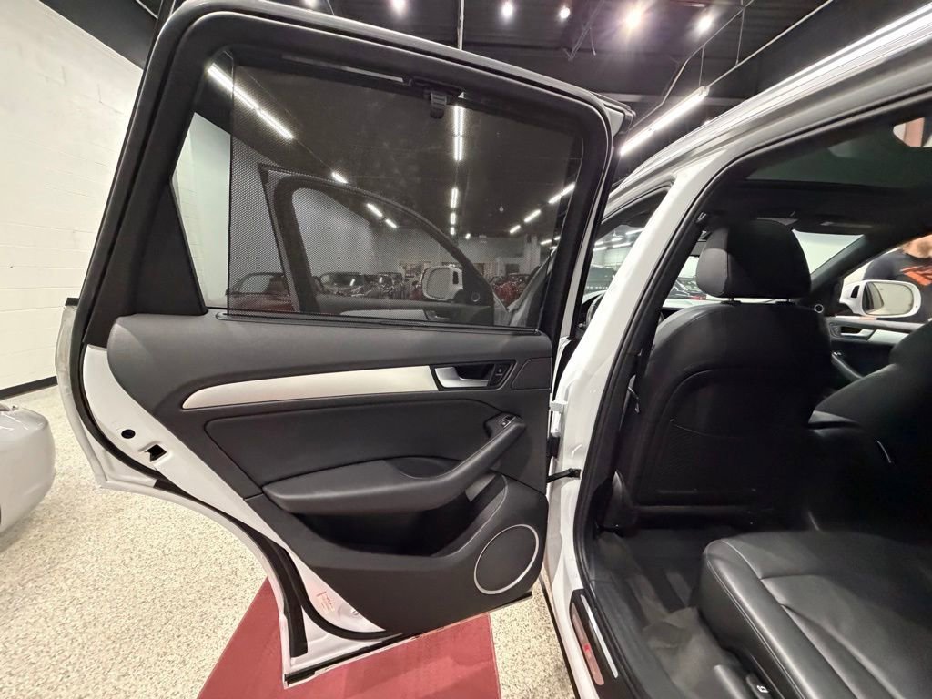 Used 2013 Audi Q5 3.0T Prestige AWD/4WD image 23