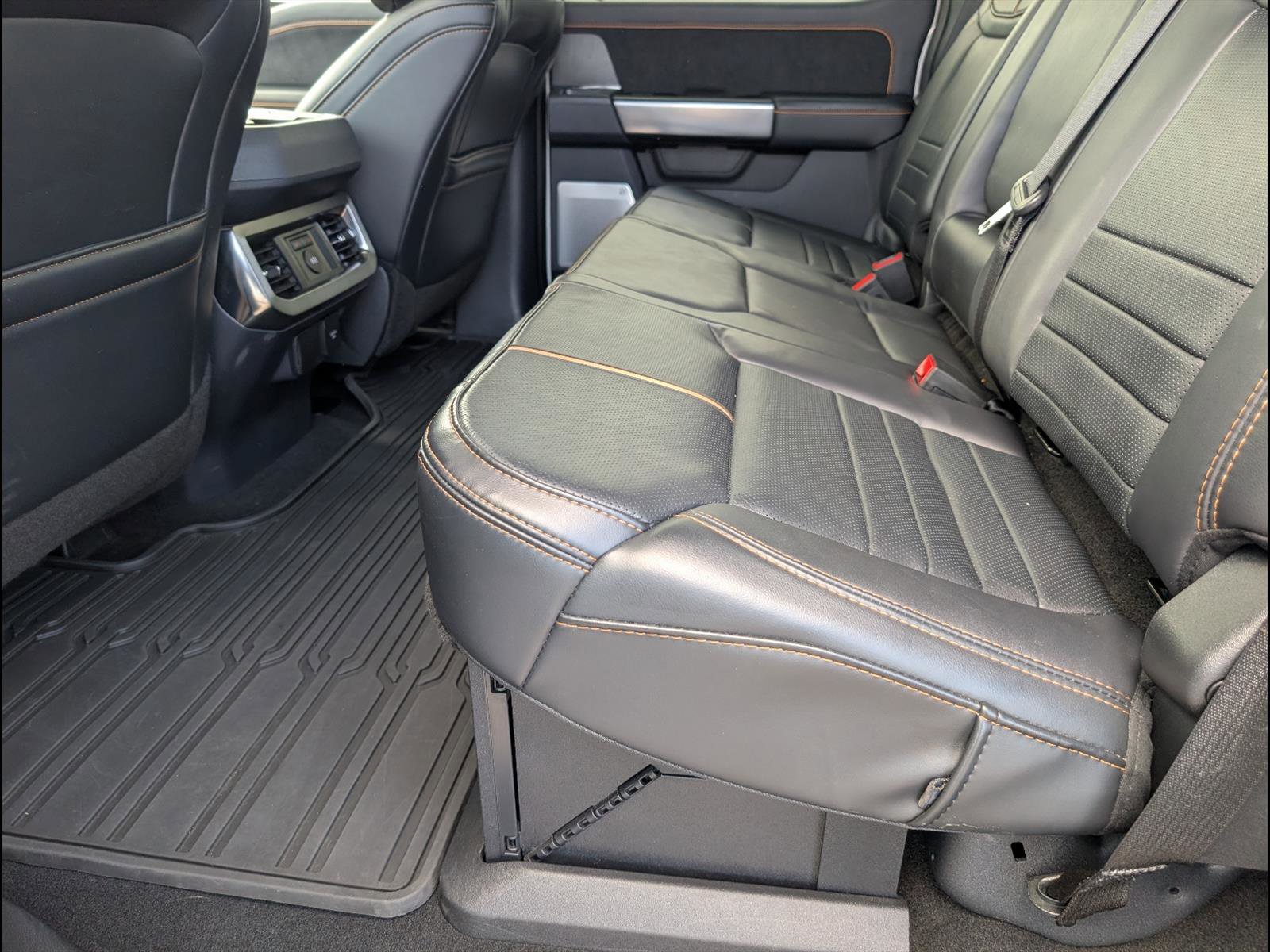 Used 2024 Ford F350 Platinum w/ Tremor Off-Road Package image 12