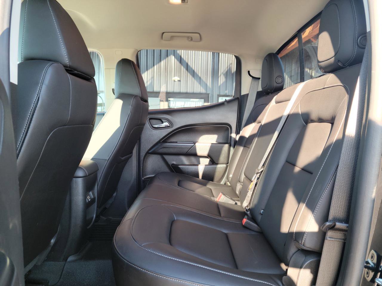 Used 2022 Chevrolet Colorado LT w/ Luxury Package AWD/4WD image 14