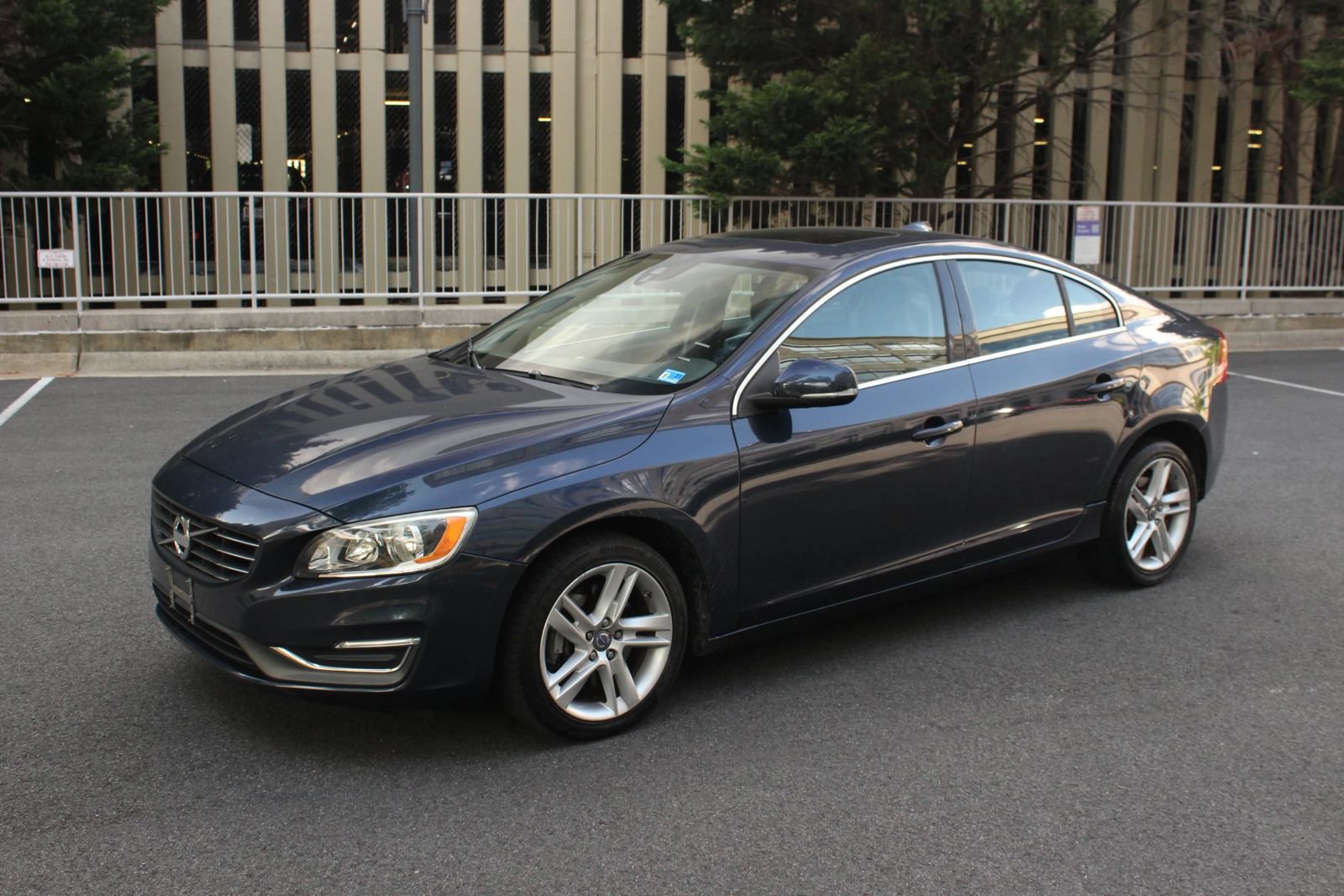 Used 2014 Volvo S60 T5 FWD image 12