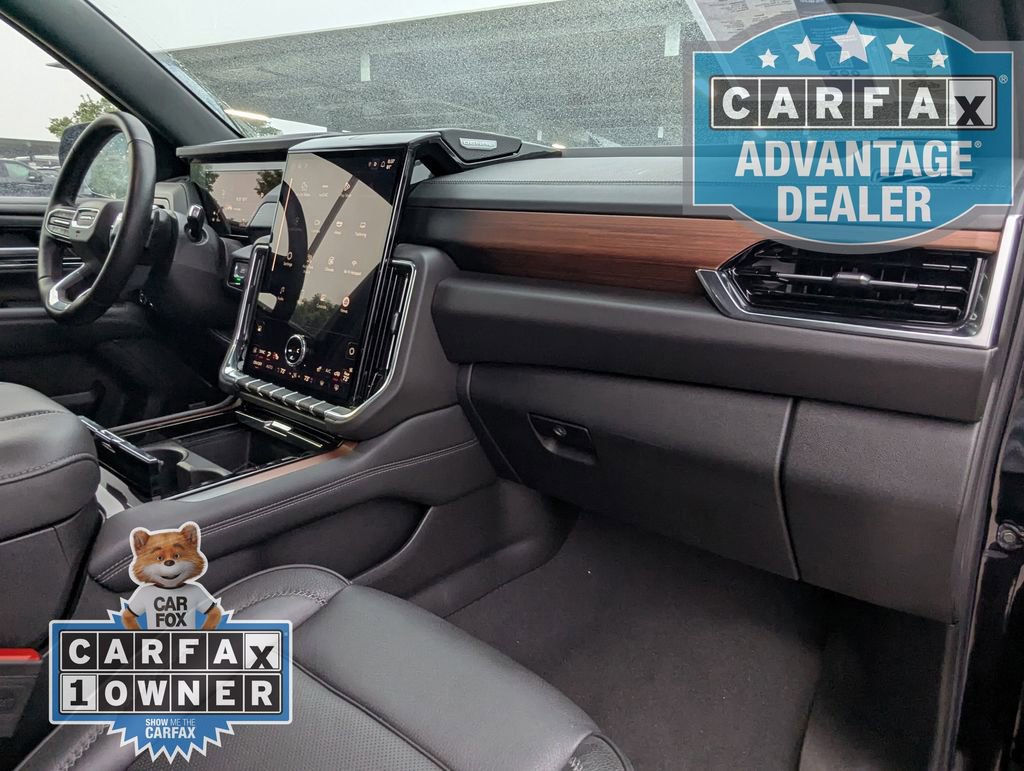 Used 2025 GMC Yukon Denali RWD image 26