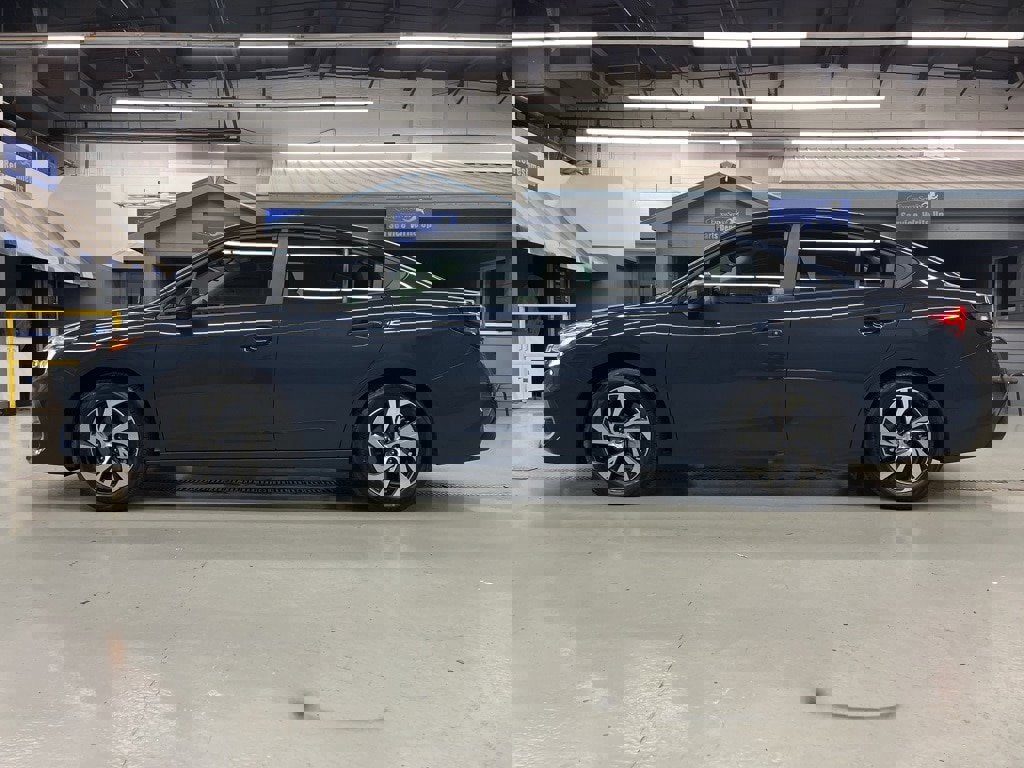 Certified 2025 Subaru Legacy image 4