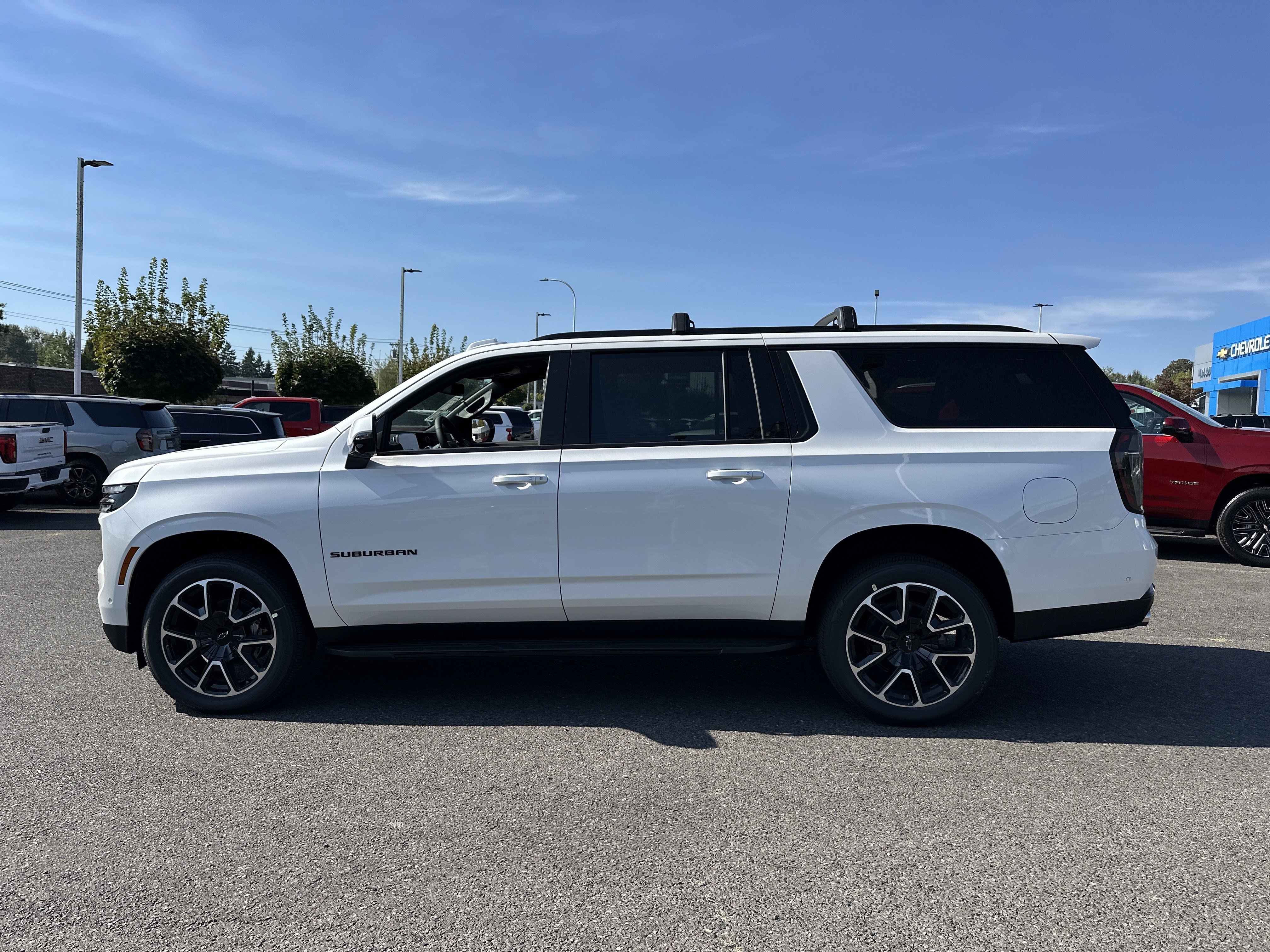 New 2025 Chevrolet Suburban RST w/ Comfort Package image 2