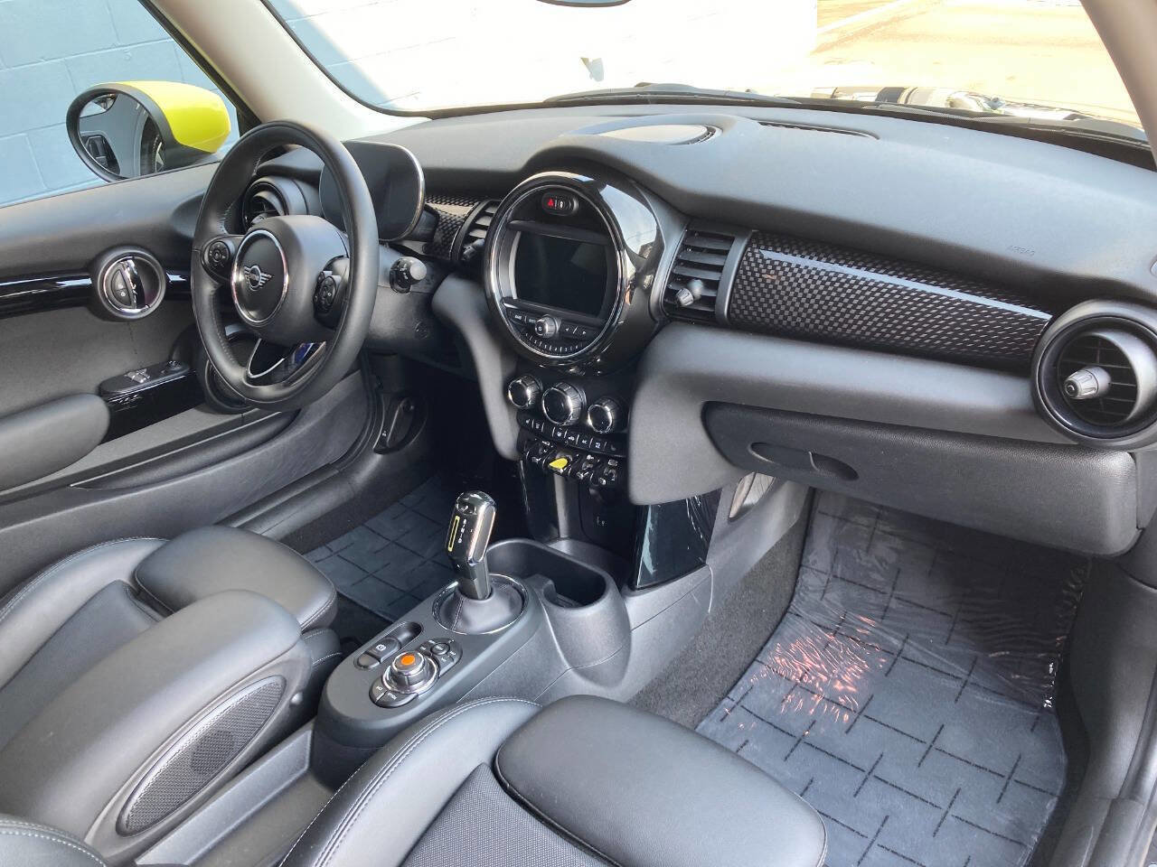 Used 2020 MINI Cooper SE w/ 6.5" Touchscreen Package image 8