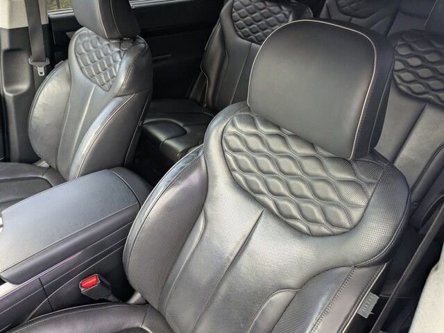 Used 2021 Hyundai Palisade Limited image 11