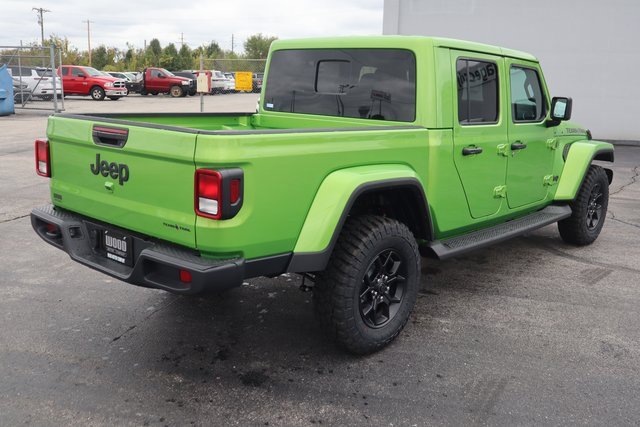 New 2025 Jeep Gladiator Sport image 22