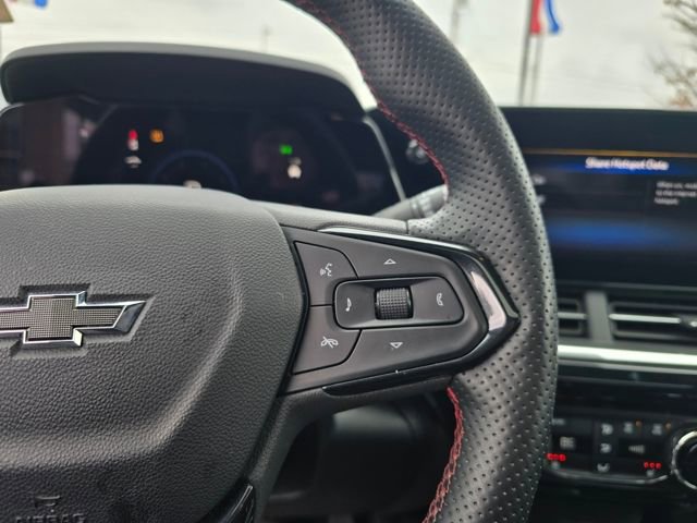 Used 2024 Chevrolet Trax RS w/ Sunroof Package image 24