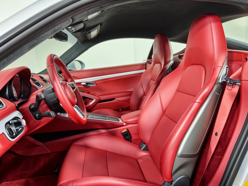 Certified 2025 Porsche 718 Cayman S RWD image 25