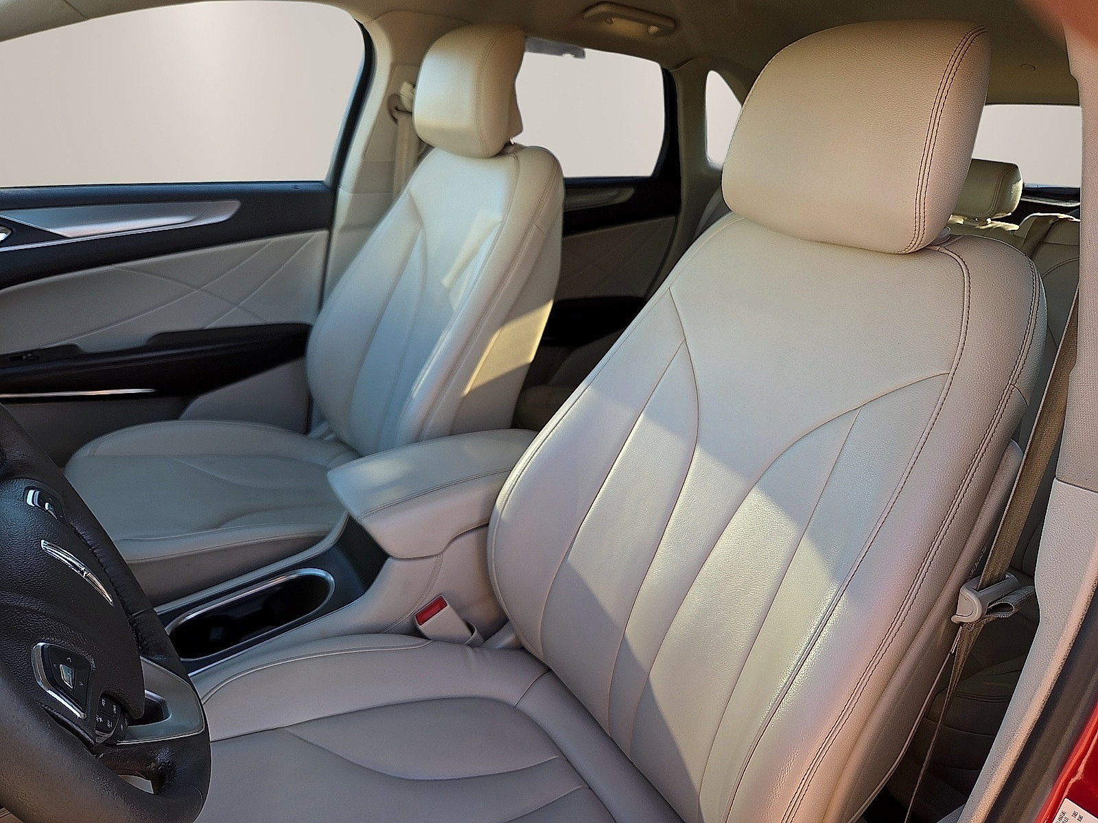 Used 2019 Lincoln MKC Premiere FWD image 15