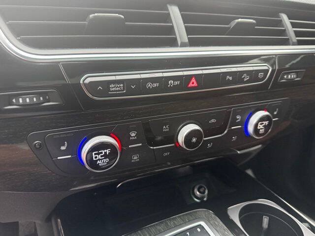 Used 2019 Audi Q7 3.0T Premium w/ Convenience Package AWD/4WD image 34