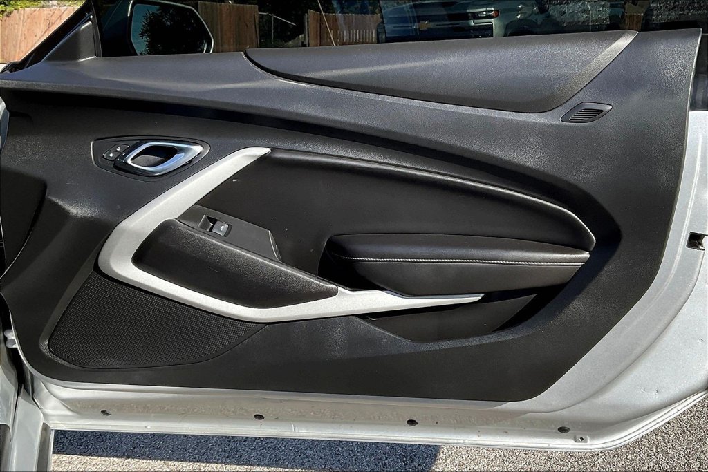 Used 2019 Chevrolet Camaro LT RWD image 18