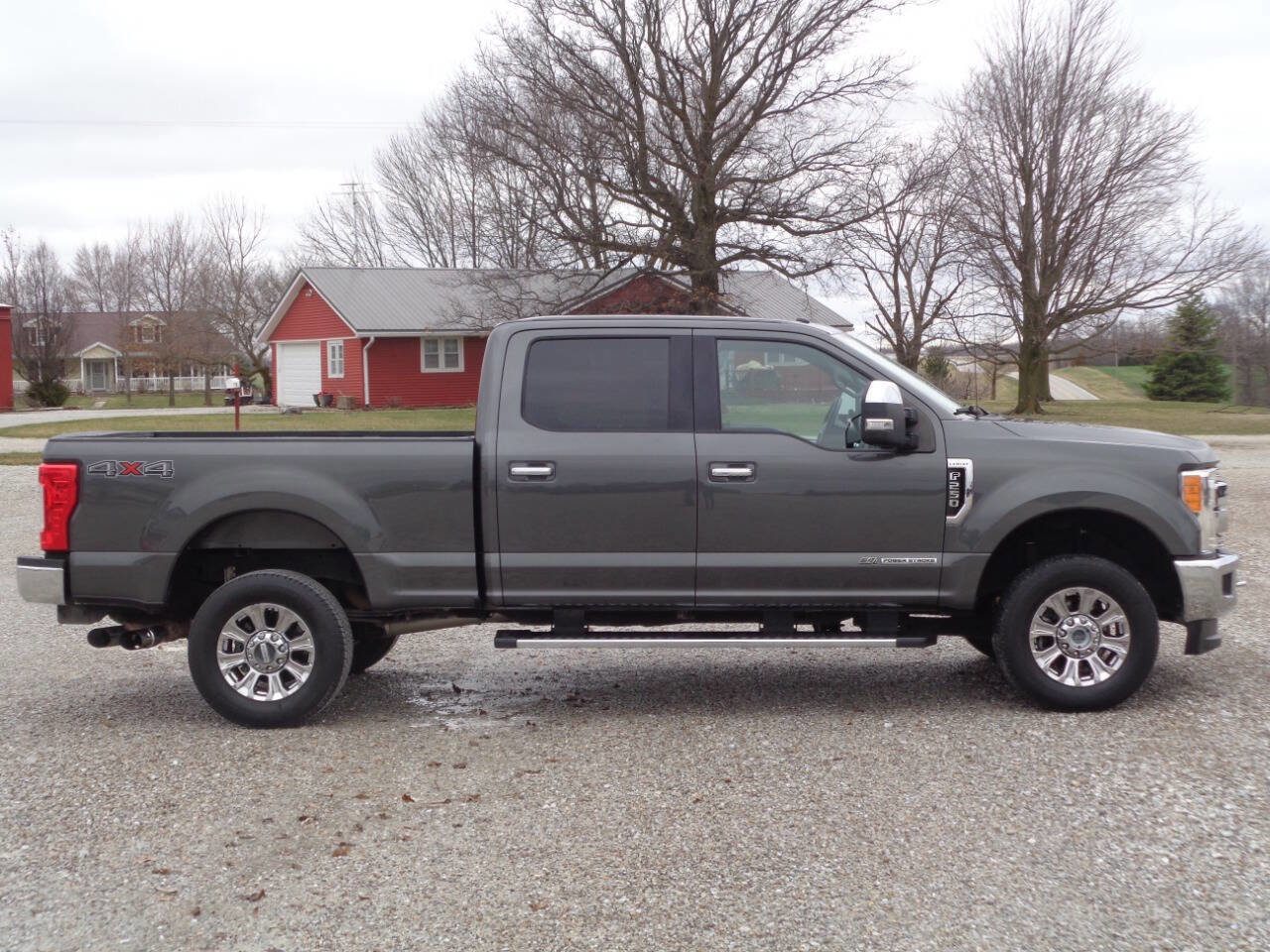 Used 2017 Ford F250 Lariat w/ Chrome Package image 5