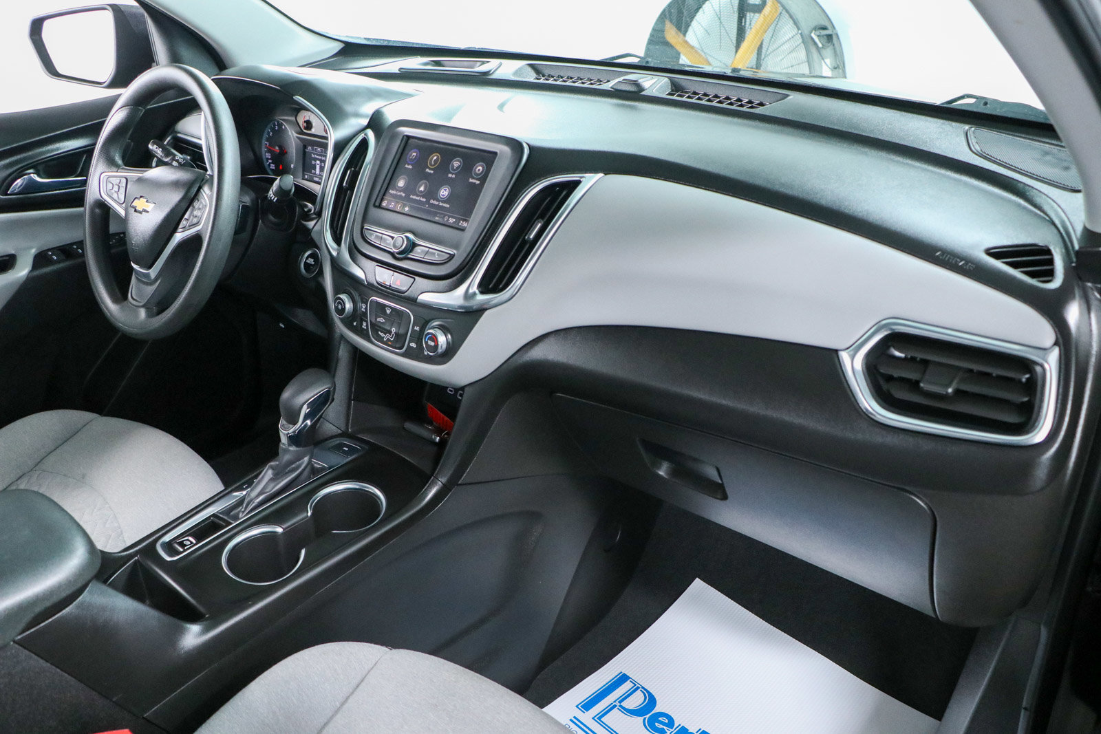 Used 2022 Chevrolet Equinox LS image 26