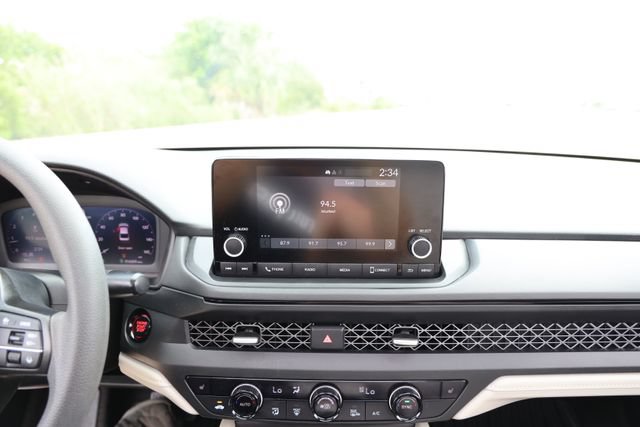 Certified 2024 Honda Accord EX image 17