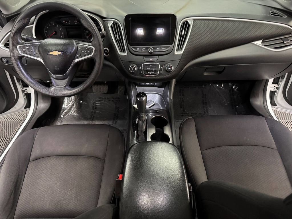 Used 2019 Chevrolet Malibu LS image 42