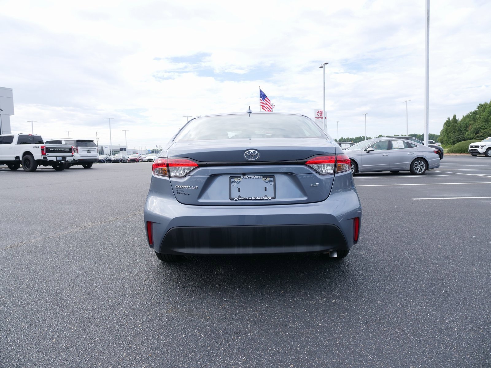 Used 2025 Toyota Corolla LE image 5