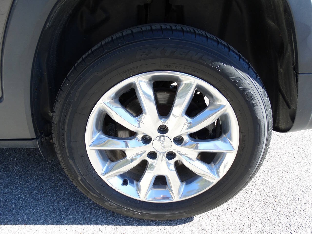 Used 2016 Jeep Cherokee 4WD Limited w/ Luxury Group w/ Luxury Group image 48