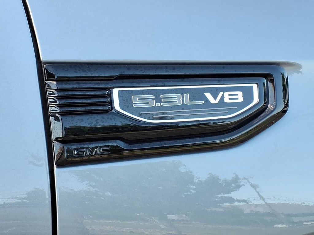 Certified 2024 GMC Sierra 1500 Elevation w/ LPO, Elevation Black Package AWD/4WD image 9