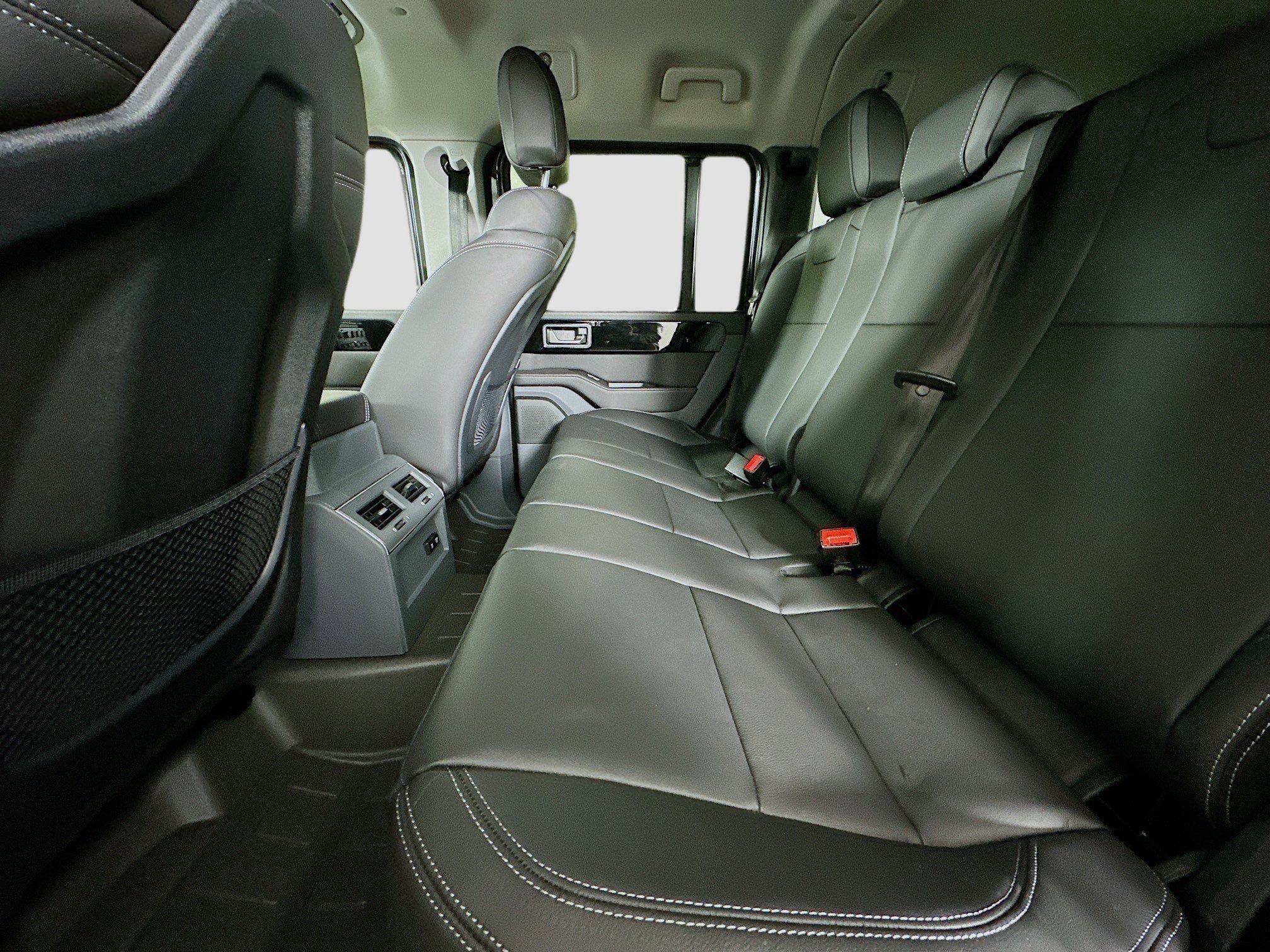 New 2026 INEOS Grenadier Station Wagon AWD/4WD image 39
