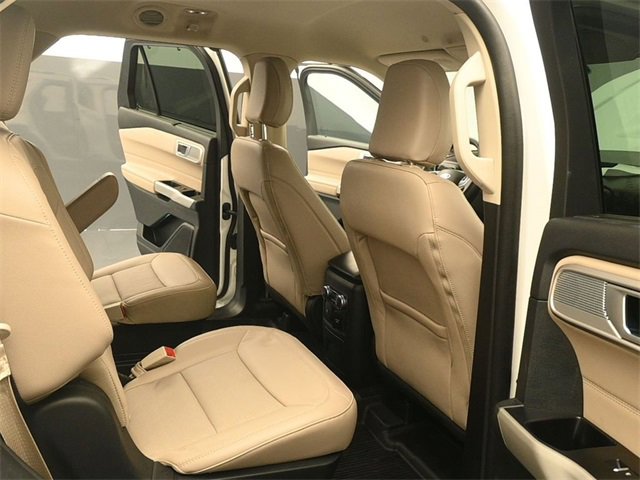 Used 2023 Ford Explorer Limited w/ Equipment Group 301A image 17