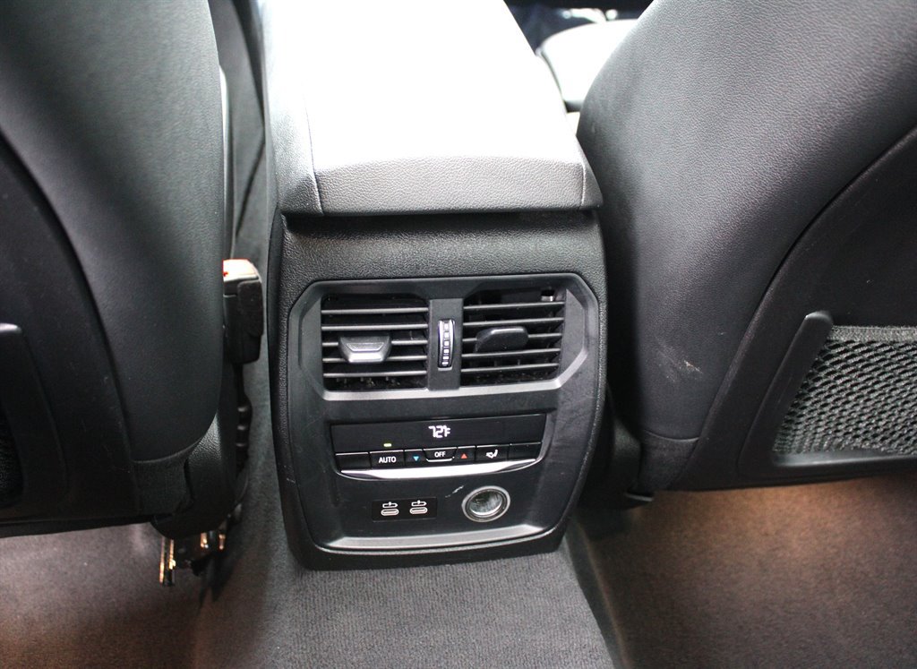 Used 2020 BMW 330i Sedan w/ Convenience Package RWD image 22