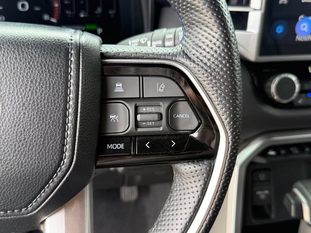 Used 2024 Toyota Sequoia Platinum AWD/4WD image 15