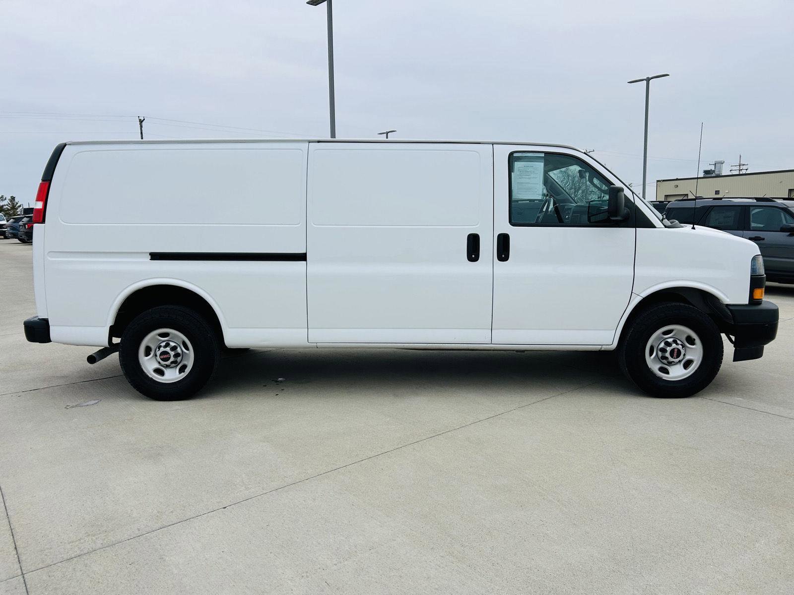 Used 2020 GMC Savana 2500 Extended w/ Driver Convenience Package image 26