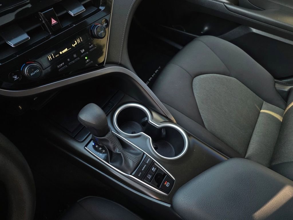 Used 2023 Toyota Camry LE image 19