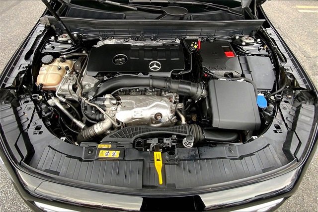 Used 2021 Mercedes-Benz GLB 250 4MATIC image 26