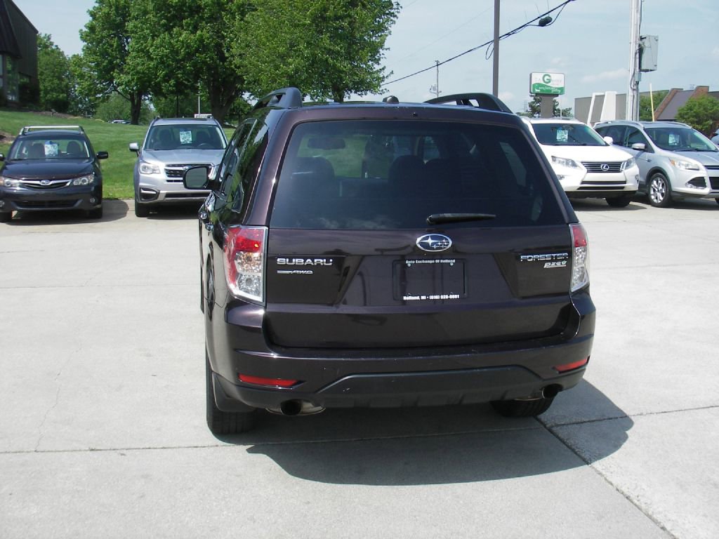 Used 2013 Subaru Forester 2.5X Limited AWD/4WD image 8