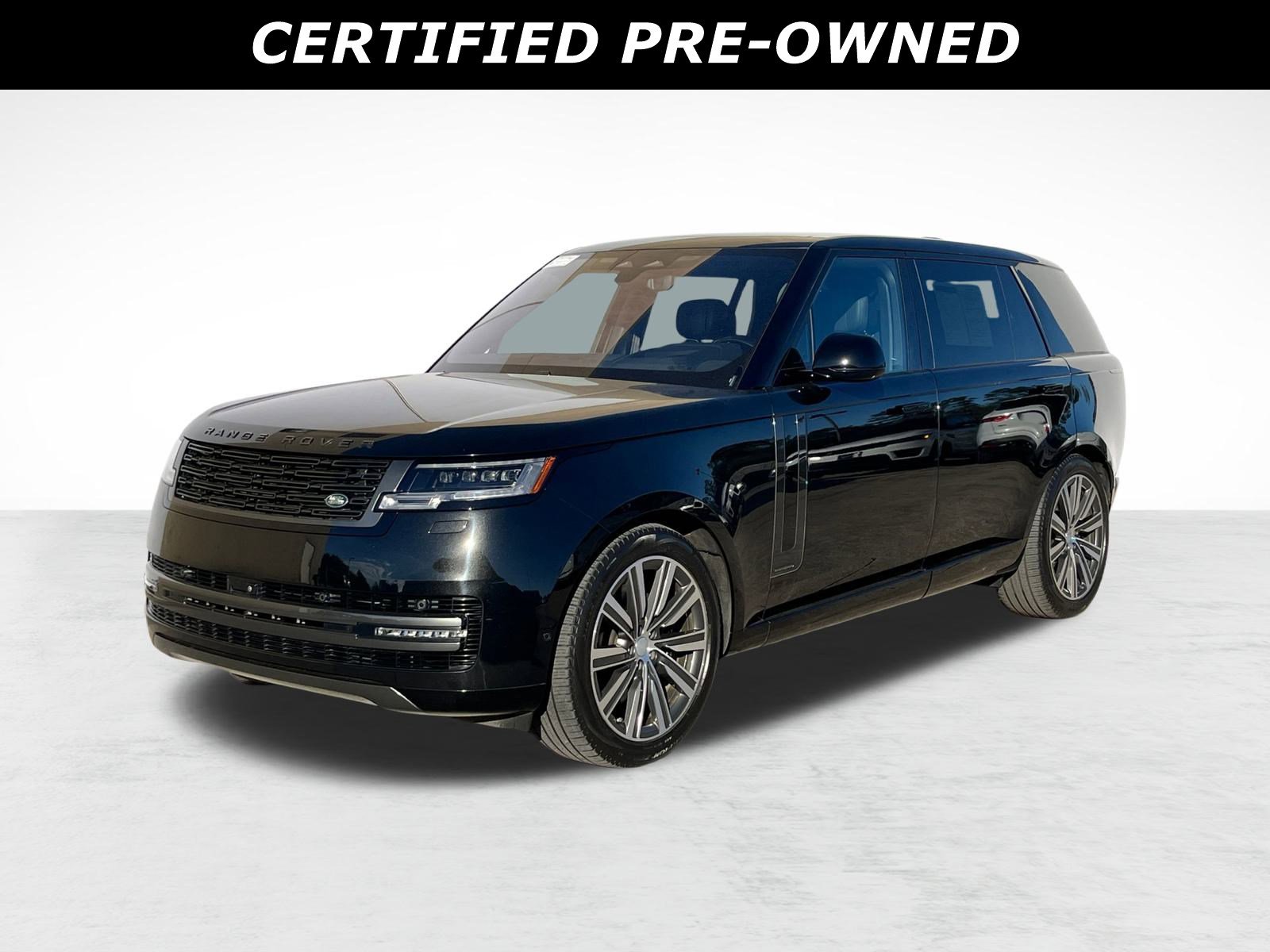 Used 2025 Land Rover Range Rover SE