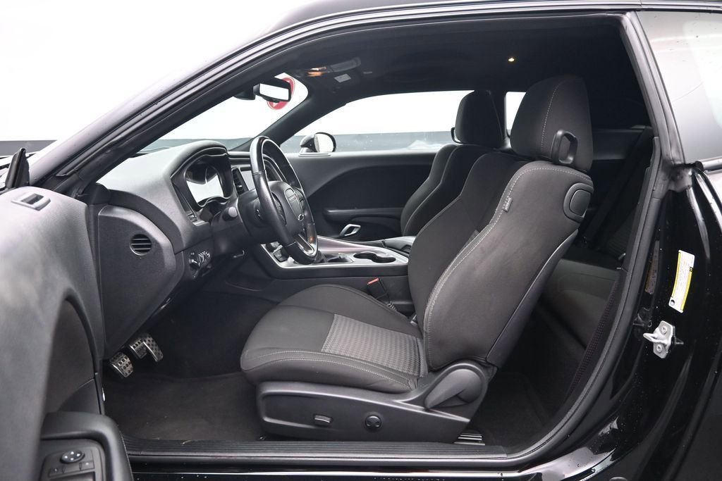 Used 2022 Dodge Challenger R/T Scat Pack RWD image 25