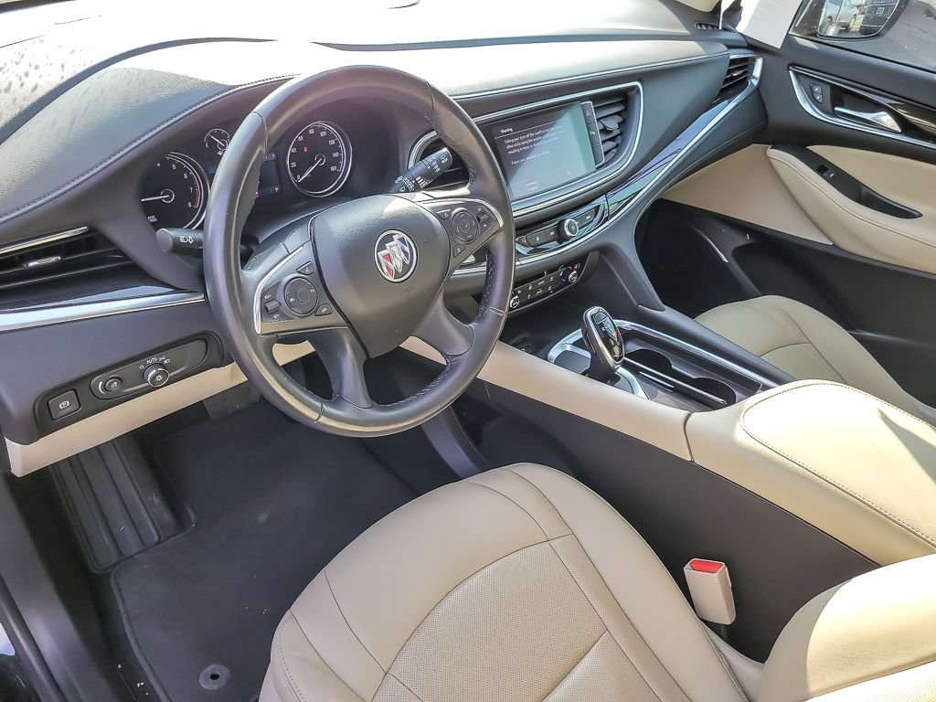 Used 2021 Buick Enclave Essence w/ Sport Touring Edition image 8
