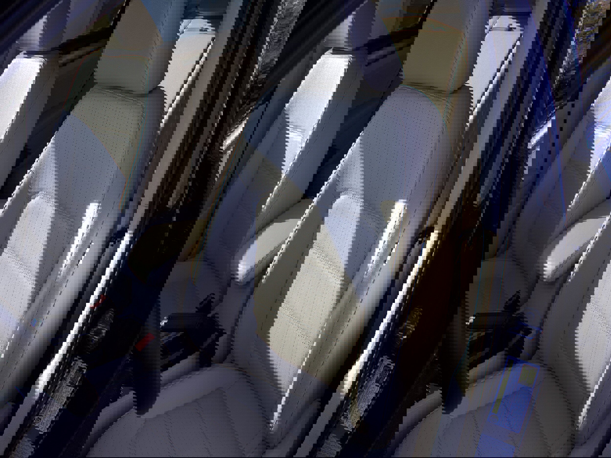 Used 2015 Volkswagen Passat TDI SE image 12