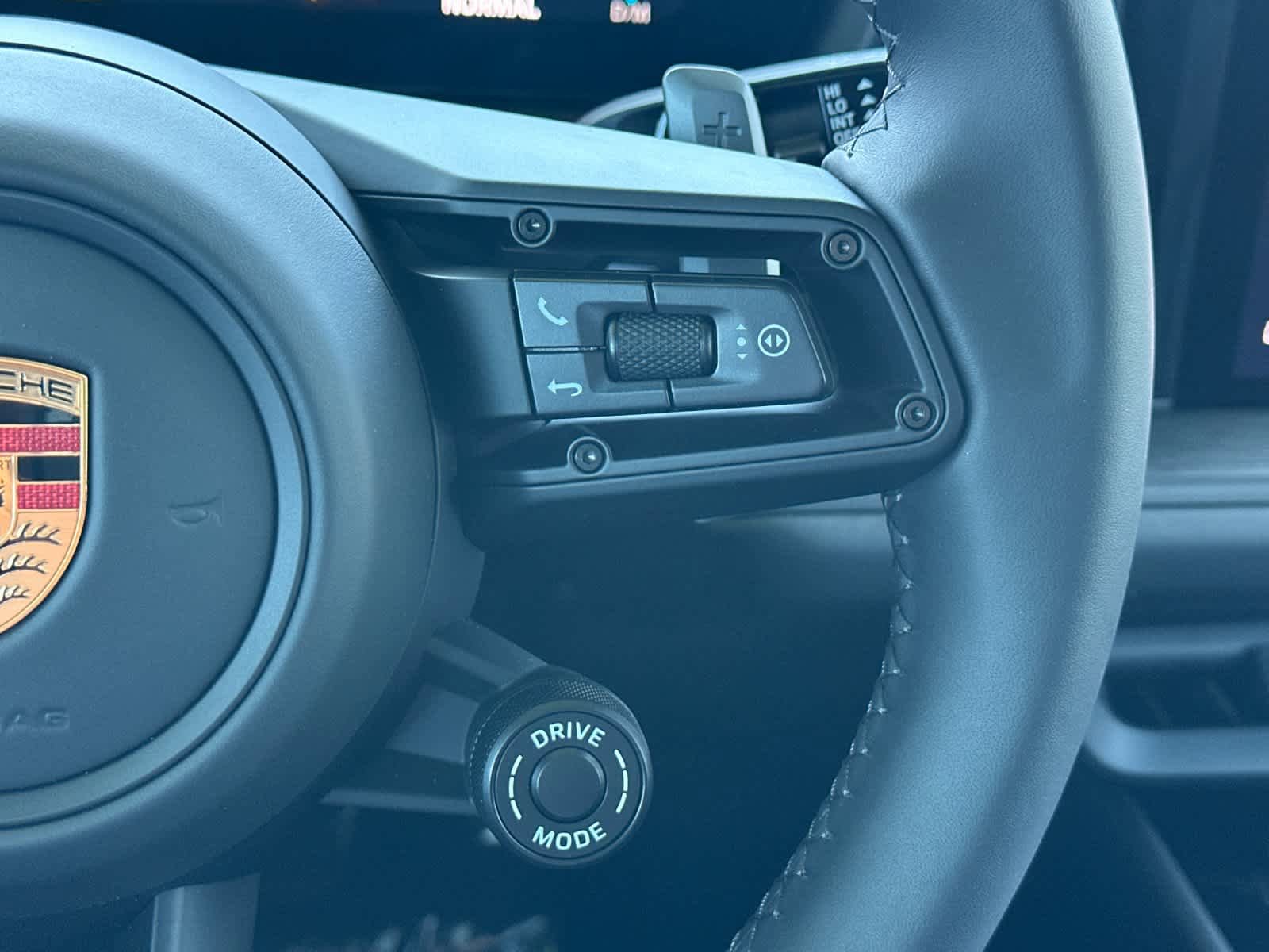 New 2026 Porsche Cayenne GTS AWD/4WD image 29