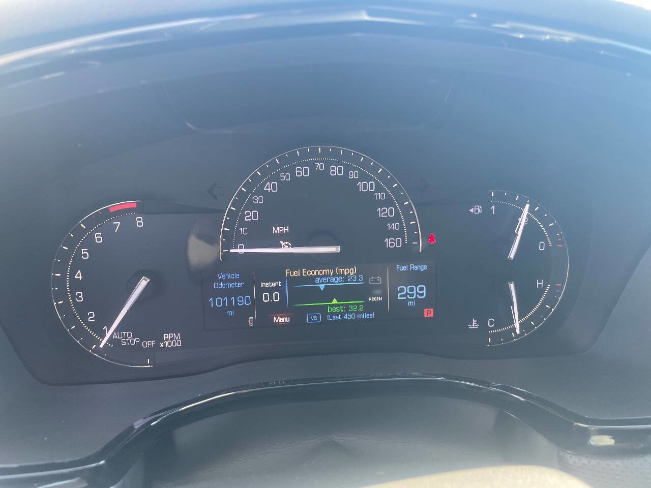 Used 2017 Cadillac XT5 Premium Luxury w/ LPO, Wheel Lock Package image 10