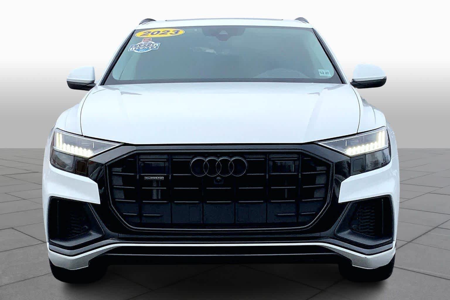 Used 2023 Audi Q8 Prestige w/ Prestige Package AWD/4WD image 3